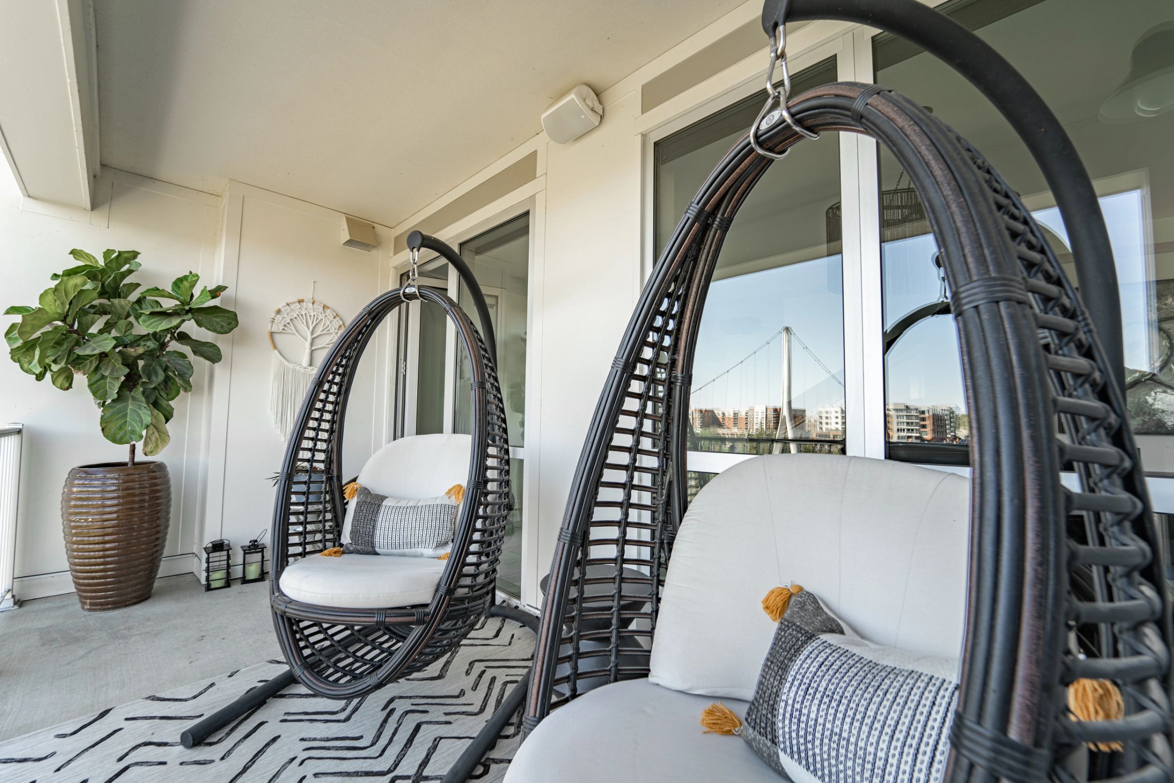 Further view of the Elevated Oasis interior by Daniel Home